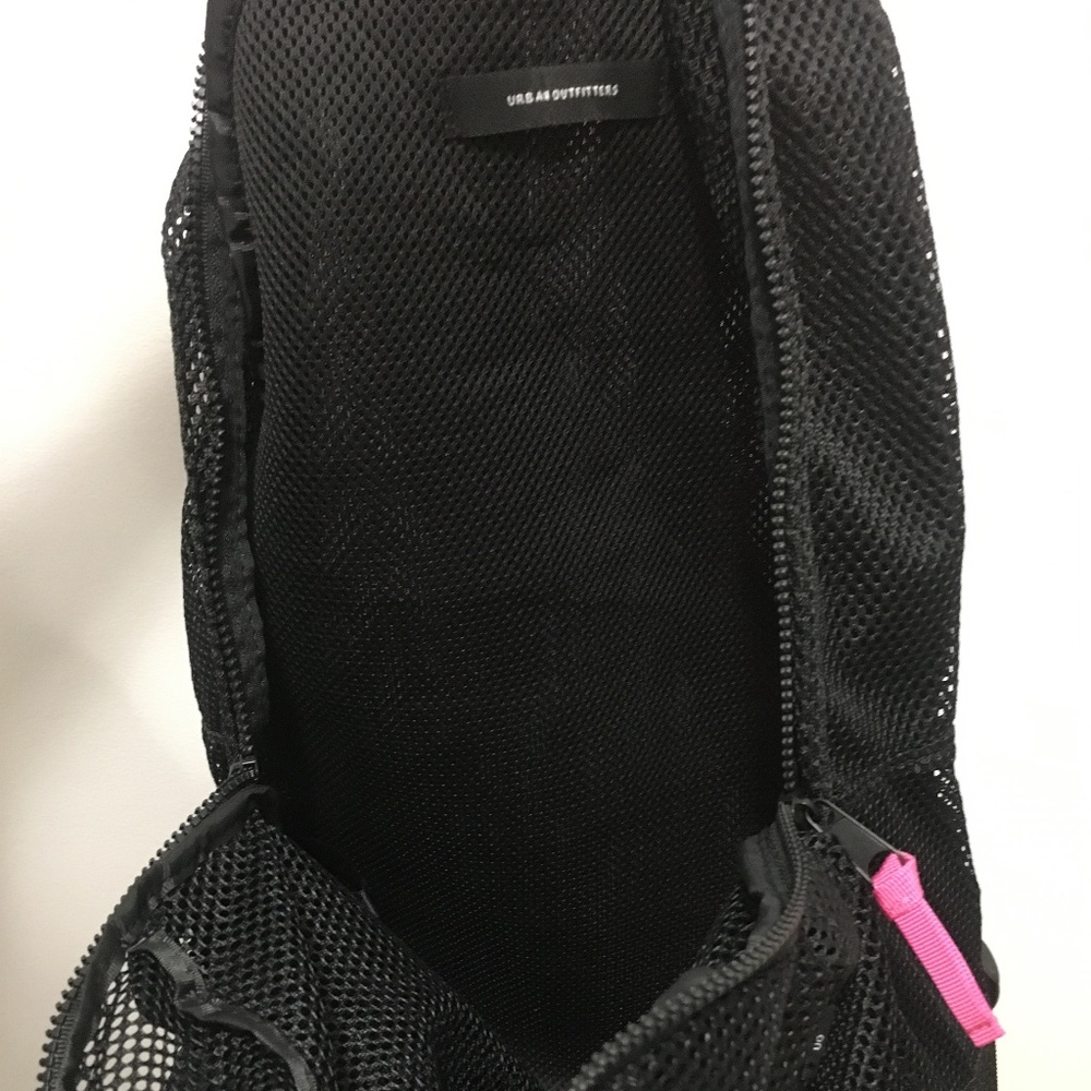 Backpack - Picture 4 of 8